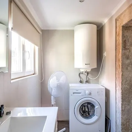 Apartment In Graca On Ground Floor Lisbon